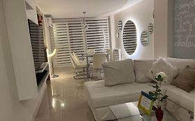 Alucinante departamento en La Perla 3 ambientes con aire acondicionado y calefacción central con cochera cubierta